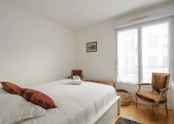 Calme En Centre-ville Avec Parking